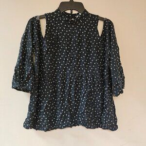 Cut Out Shoulder & Back Blouse Perfect for Casual Wear